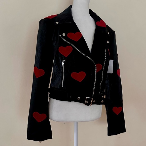 CINQ À SEPT
Applique Hearts Palo Jacket In Black - Picture 7 of 8